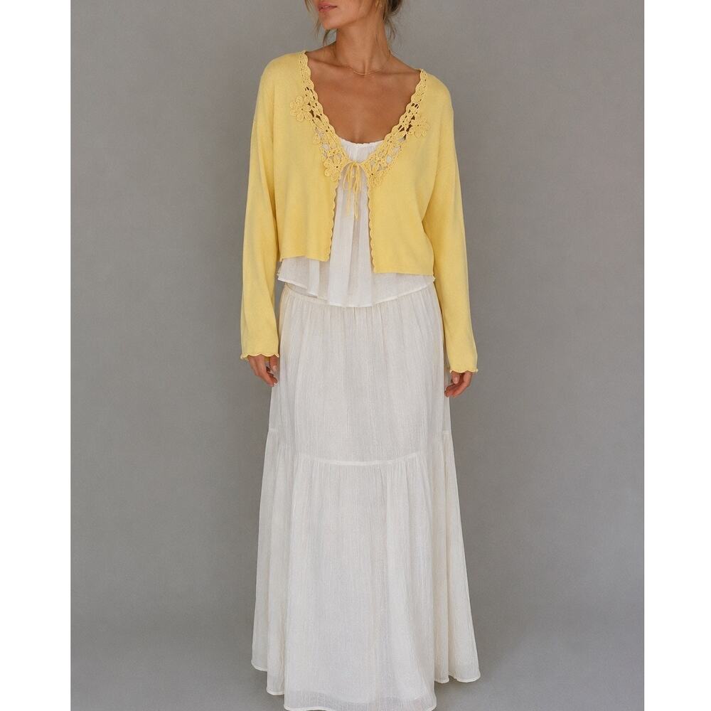Vintage Butter Yellow Tie Front Cardigan Sweater Crochet Floral Lace Womens 10